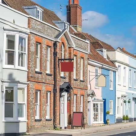 Stunning 2 Bedroom Flat In A Central Location New Alresford Exterior photo