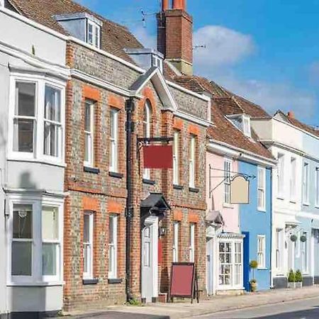 Stunning 2 Bedroom Flat In A Central Location New Alresford Exterior photo