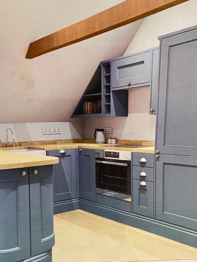 Stunning 2 Bedroom Flat In A Central Location New Alresford Exterior photo